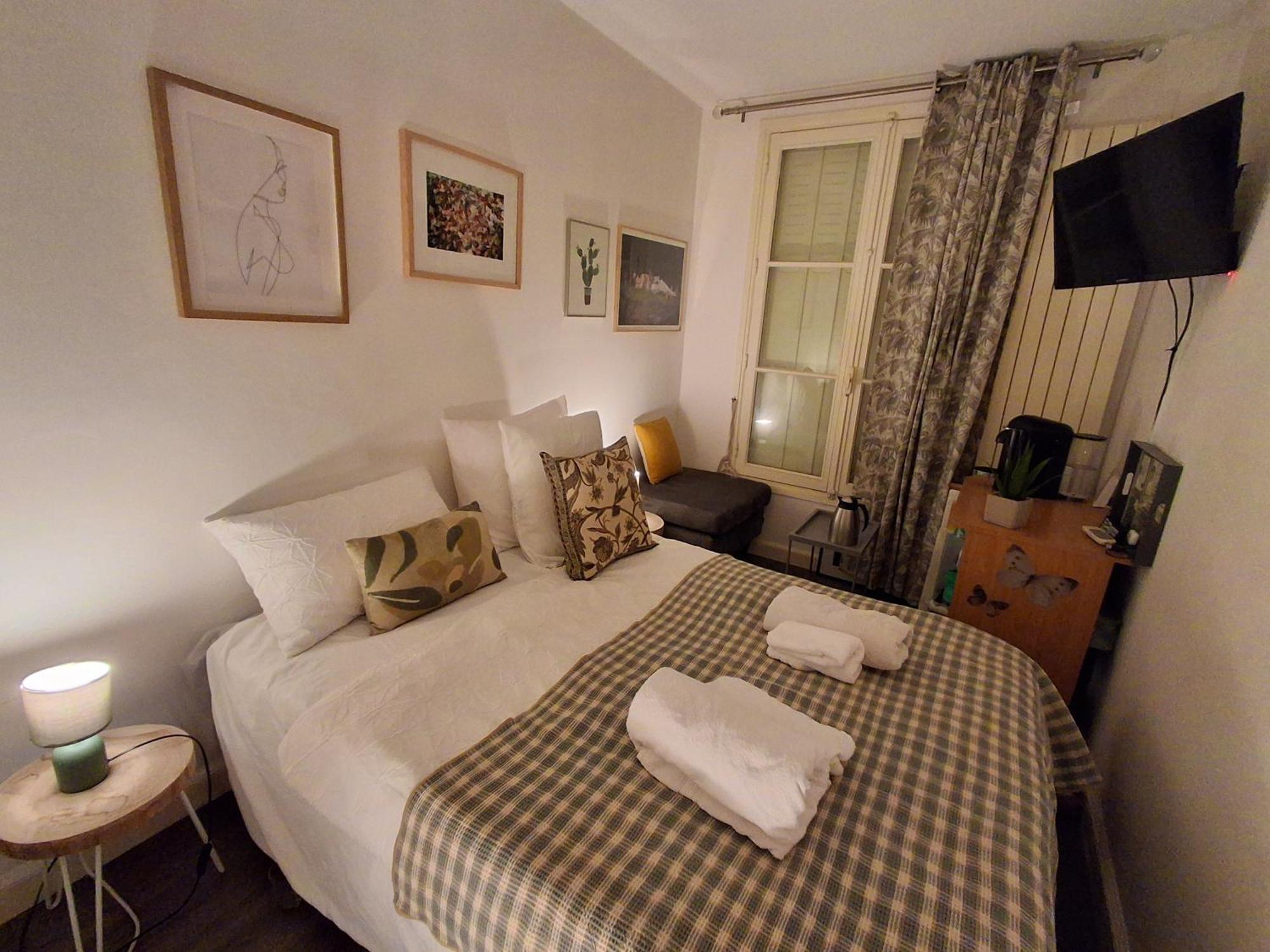 Homestay Montparnasse,romantique Place ,center,4minslouvre , Notre Dame De And Eiffel Tour