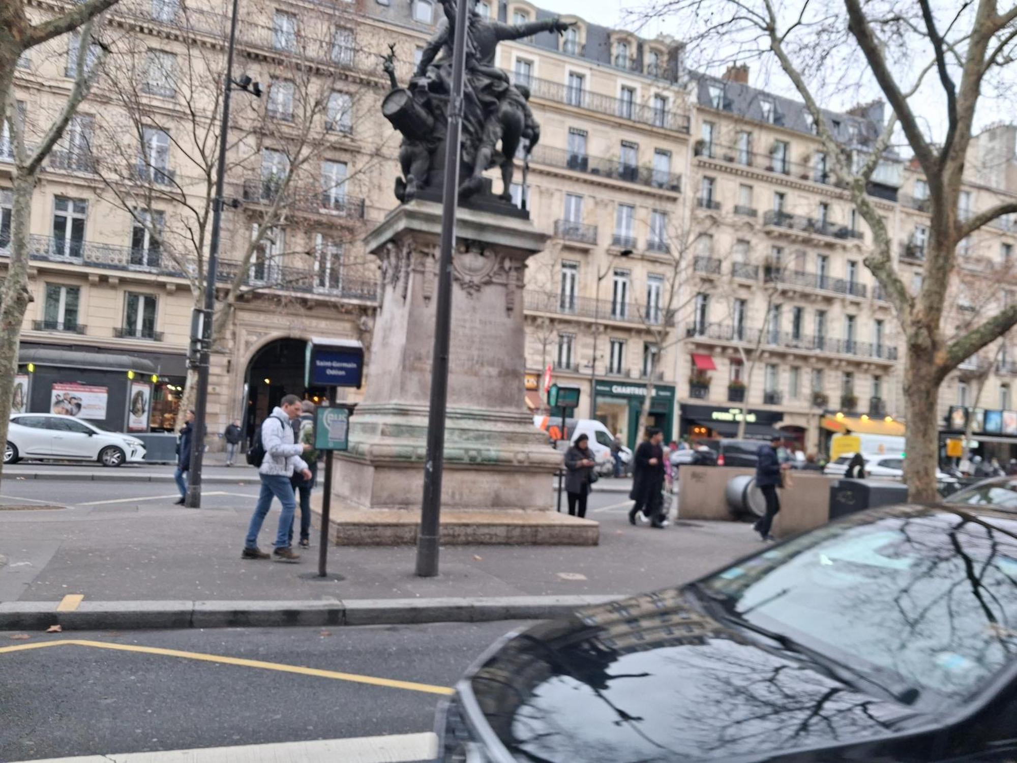 Montparnasse,romantique Place ,center,4minslouvre , Notre Dame De And Eiffel Tour *